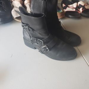 Kendall and kylie boots size 7